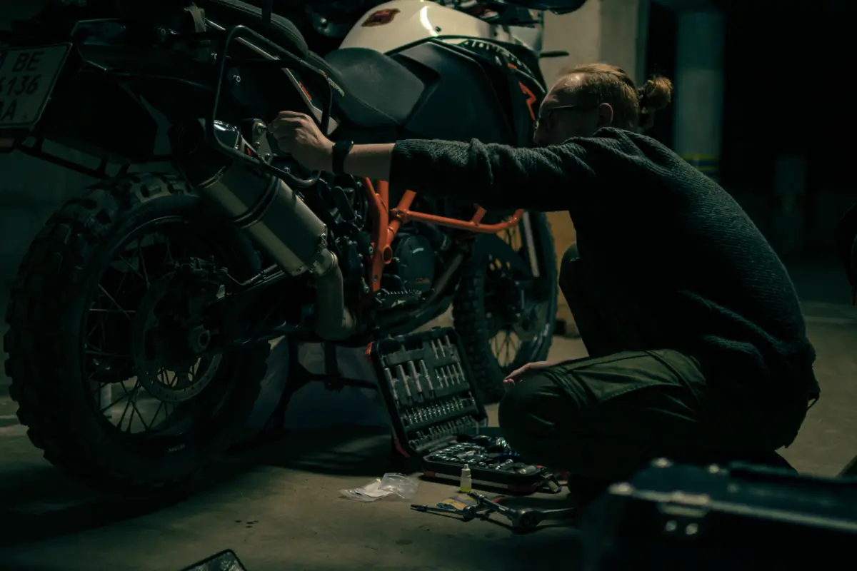 Motorcycle dealerships and manufacturers